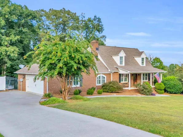 3046 Hawthorne St, Athens, TN 37303