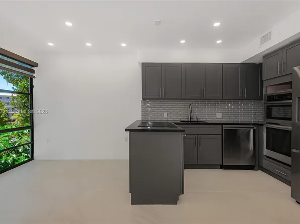 17620 Atlantic Blvd, Sunny Isles Beach, FL