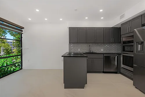 17620 Atlantic Blvd #311 Photo 1