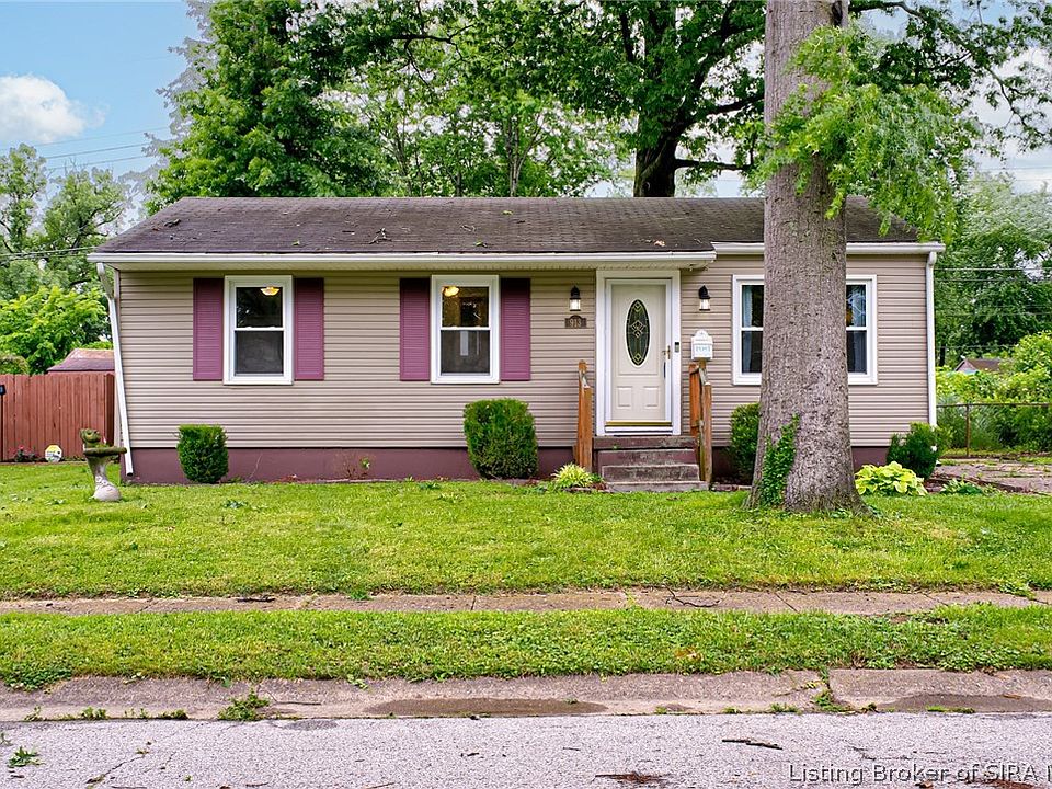 1st image of 913 Holly Drive
