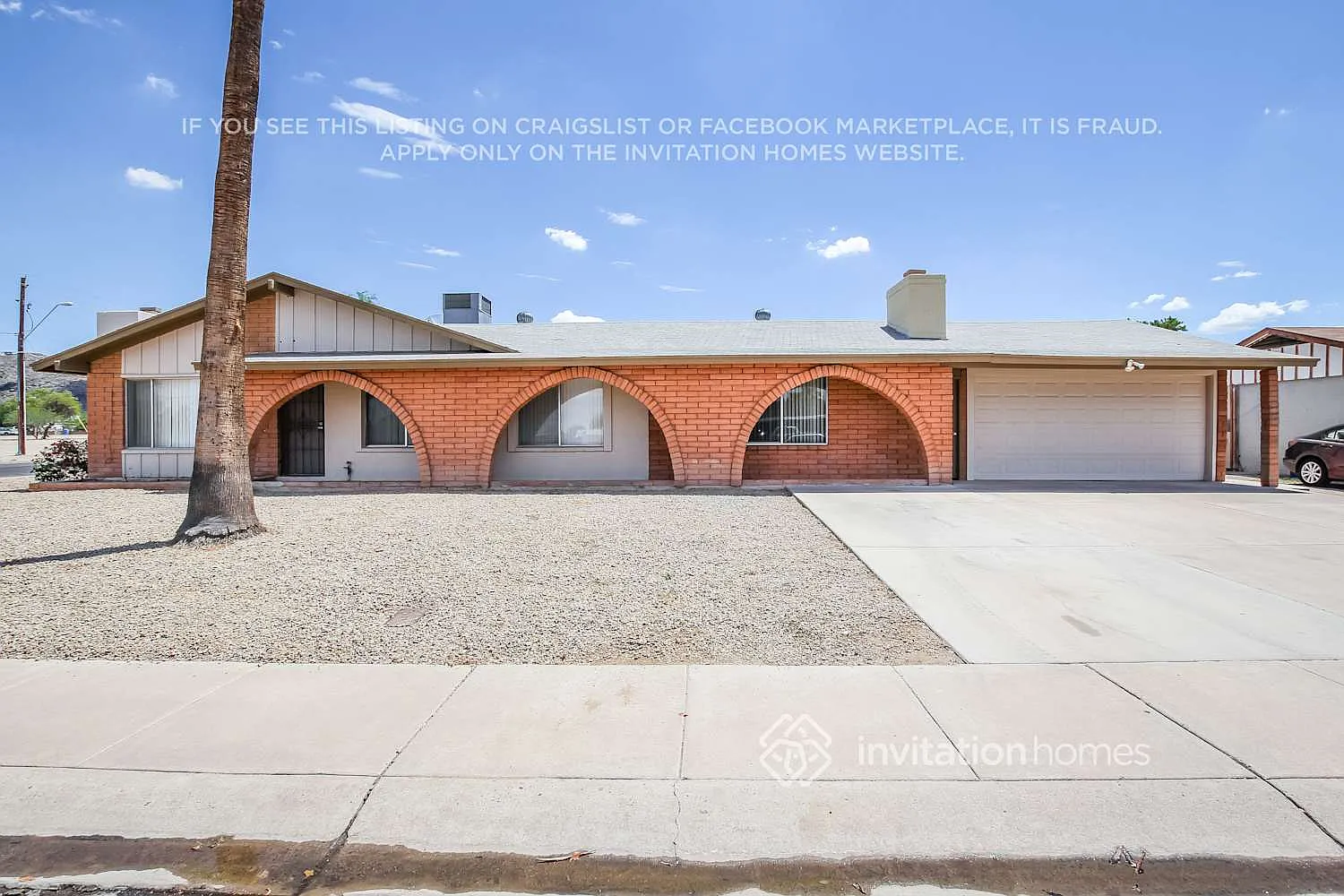 1143 E Caldwell St Phoenix, AZ 85042 — Photo 2