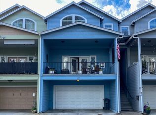 125 N 6th St, Central Point, OR 97502