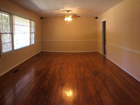 2nd image of 4207 Hillsboro Dr