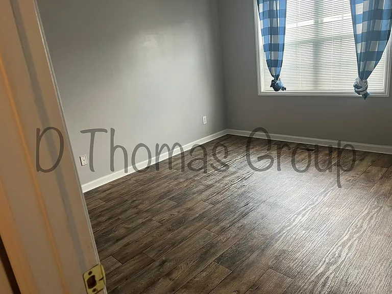2325 Vineyard Dr #C2 — Photo 18