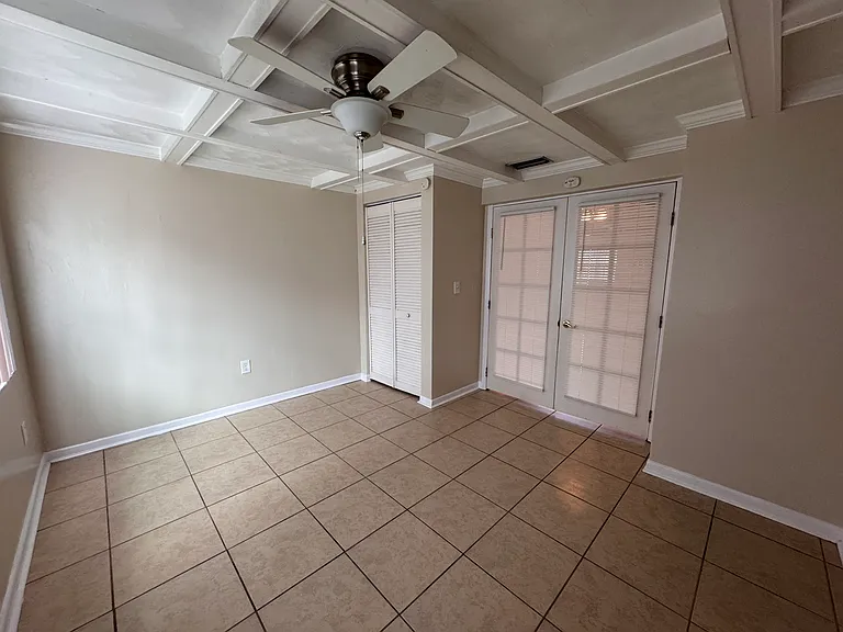 4220 Newbury Dr — Photo 7