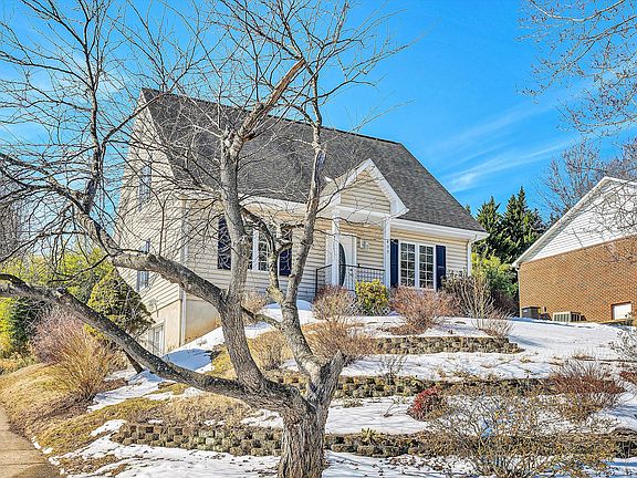 2nd image of 409 Wills Rd