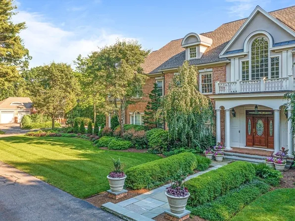 1 Snows Hill Ln, Dover, MA 02030