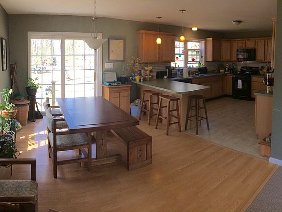 Open concept dining room 
