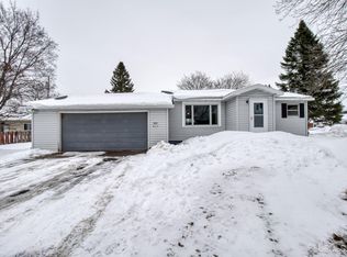 1001 Crowell St, Iron mountain, MI 49801