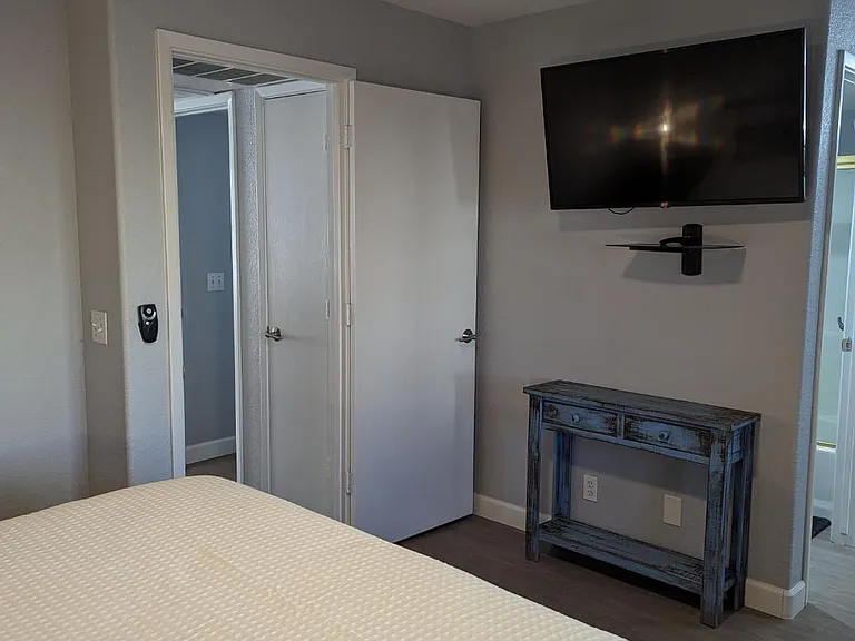 1806 Swanson Ave #113 — Photo 6