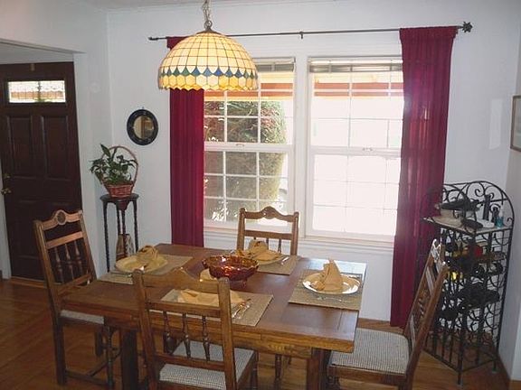 5th image of 1217 S Claremont St