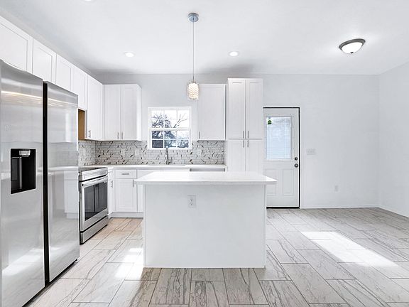 3rd image of 874 E Sunshine Dr #102