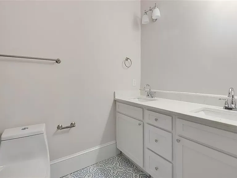 1286 Ralph David Abernathy Blvd SW — Photo 9