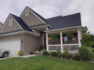 334 Beverly Ave, Auburn Hills, MI 48326