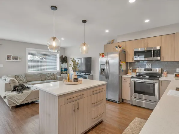 535 Petersen Rd #A, Campbell River, BC V9W 3H3