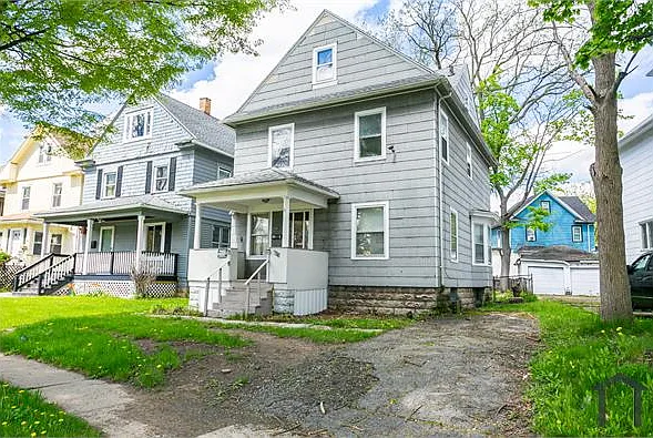 4 bed, 1500 sqft, $2,083 — Photo 3