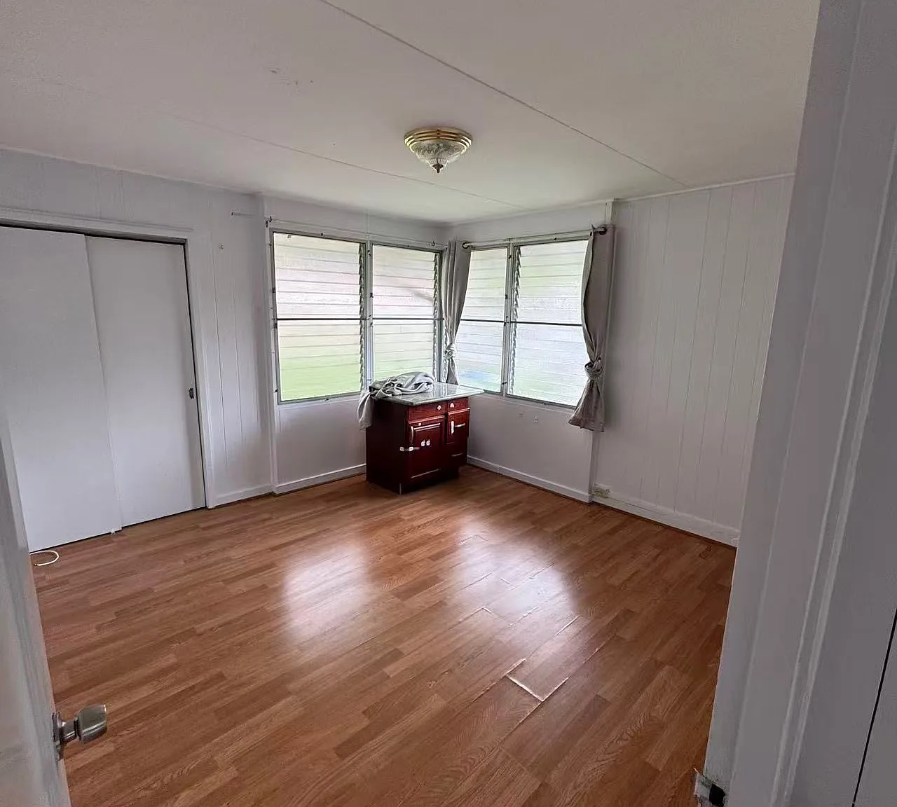 3 bed, 750 sqft, $2,800 — Photo 4