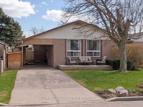 2nd image of 21 Deerfield Rd