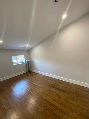 Rented by The Brokerage Group LLC | media 18