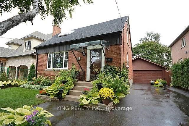 1st image of 15 Roxaline St