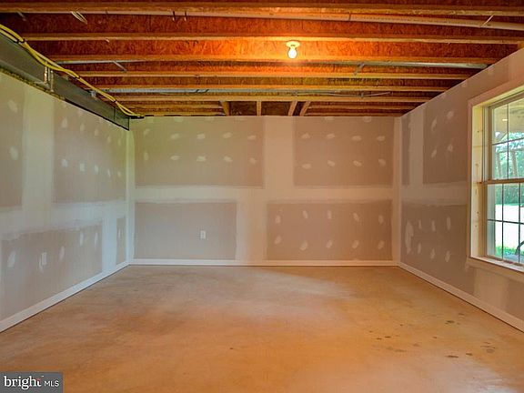 4th image of 14105 Cherrywood Pl