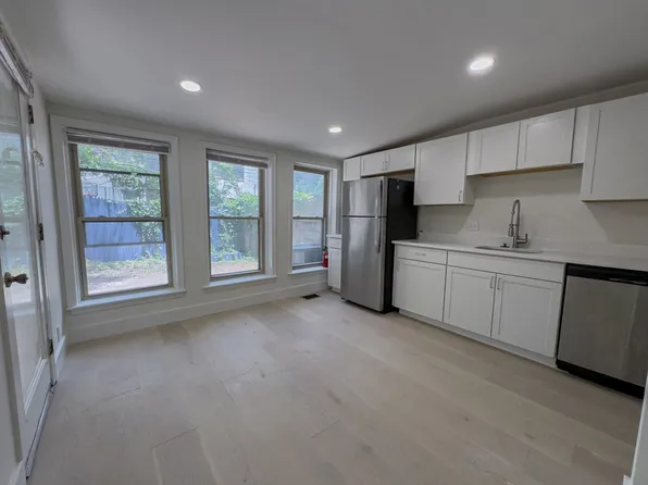 1919 Mount Vernon St #1R, Philadelphia, PA 19130