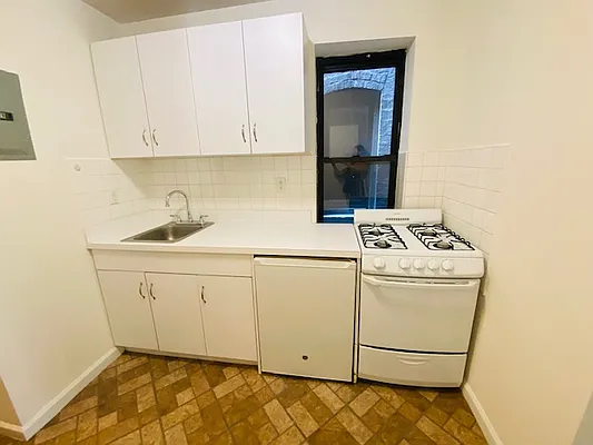 Rented by Highline Residential | media 16