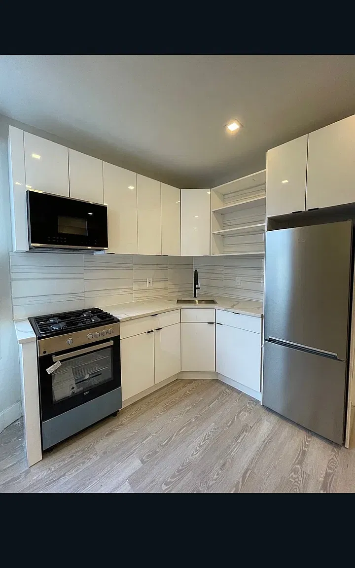 2 bed, $2,100 — Photo 2