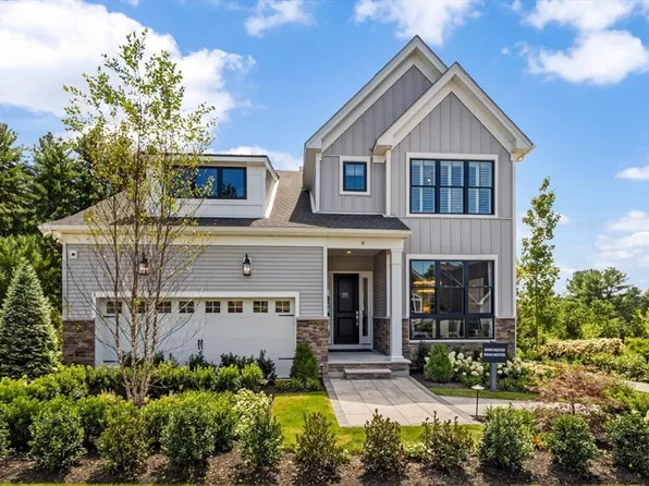 9 Stableford Ct #9, Lynnfield, MA 01940