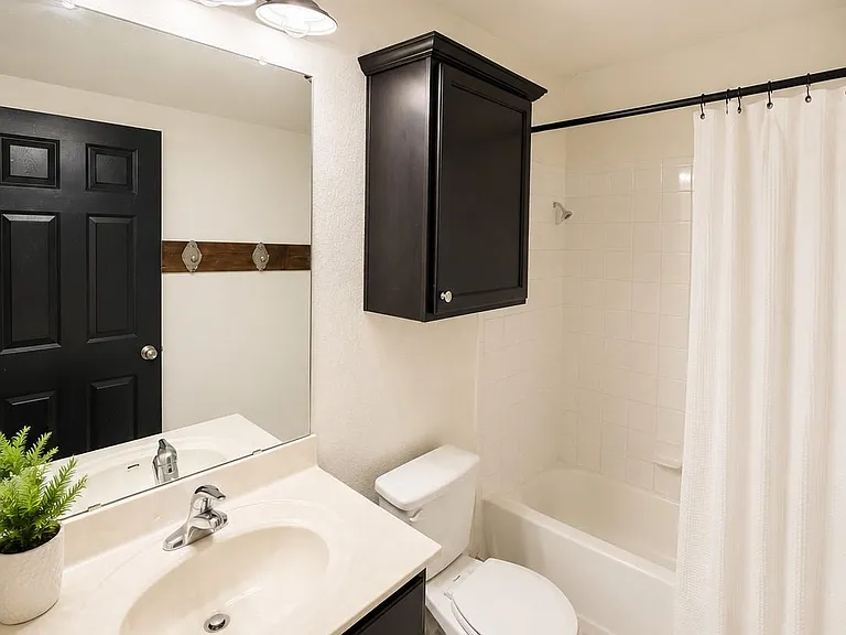 202 Mossberg Ln — Photo 13