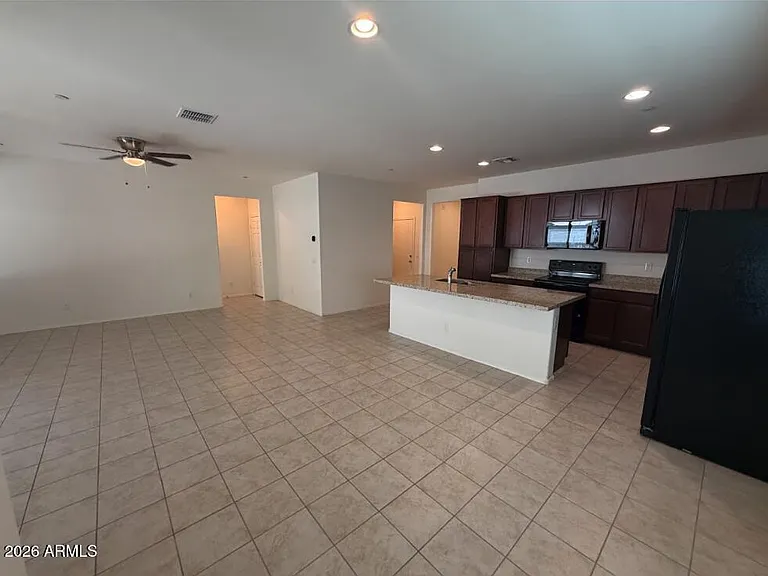 21144 W Cypress St — Photo 8