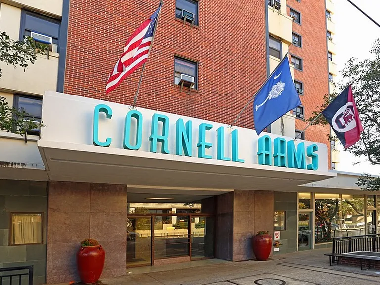 Cornell Arms — Photo 35