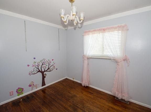 5th image of 4034 Coral Dr