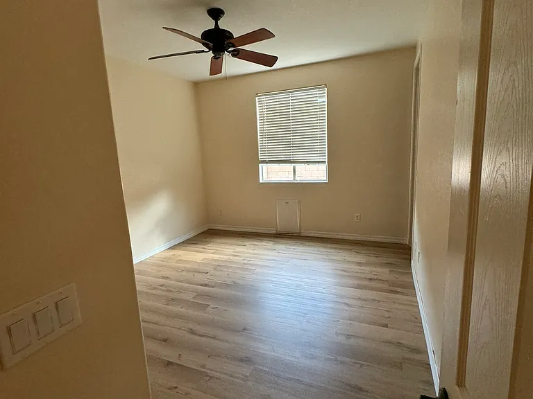 4524 W Rushmore Dr — Photo 11