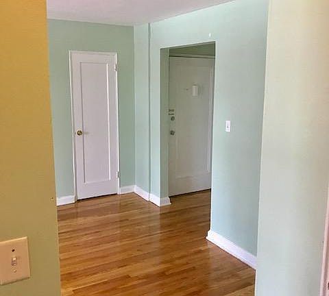 3rd image of 457 Highland Ave APT 5K