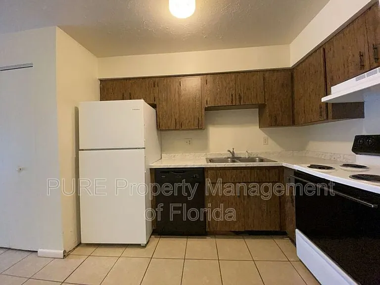3850 SE 17th Ct #A — Photo 11