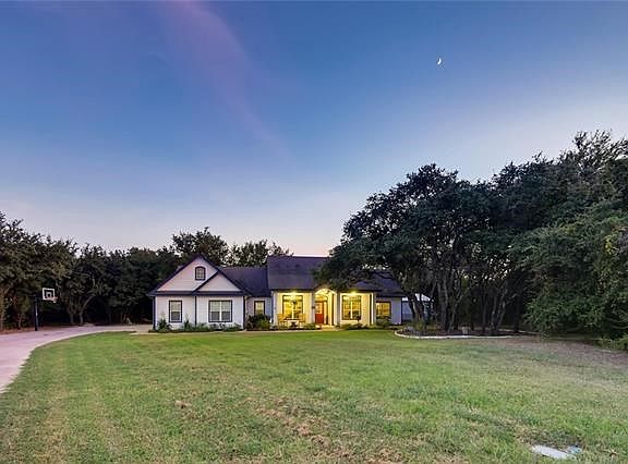Great 1.21 acre lot... wooded, private and homey!