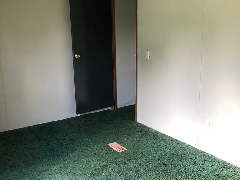 105 Christopher Dr — Photo 11