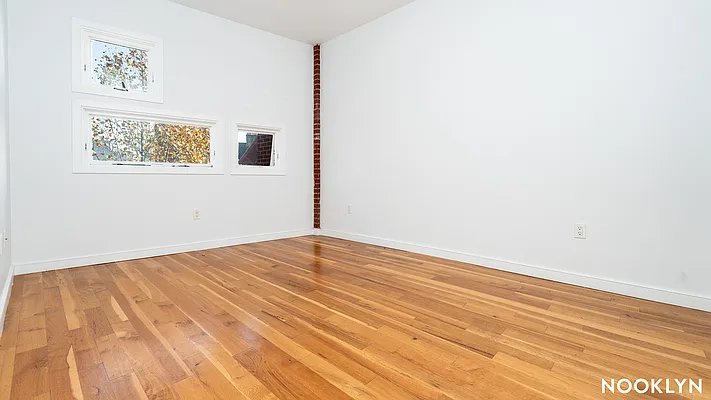 Rented by Nooklyn NYC LLC | media 30