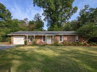 4044 Meadowview Cir, Vestavia, AL 35243