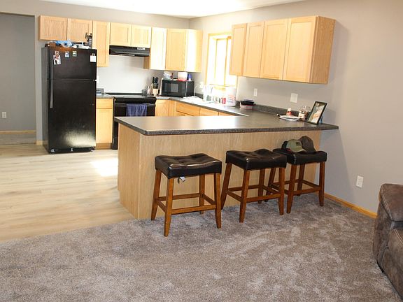 3rd image of 5414 Park Dr