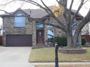 918 Silverstone Dr, Lewisville, TX 75067