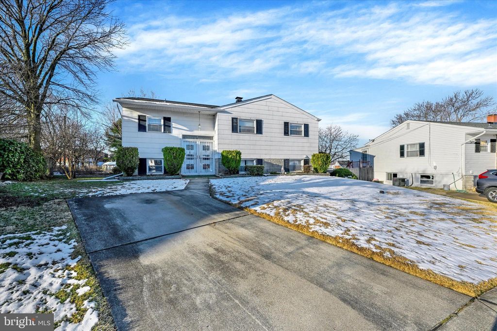 7 Elkhart Ct, Rosedale, MD 21237