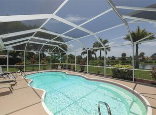 576 Rotonda Cir, Rotonda West, FL 33947