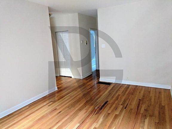 4th image of 622 W Cornelia Ave #6305N2