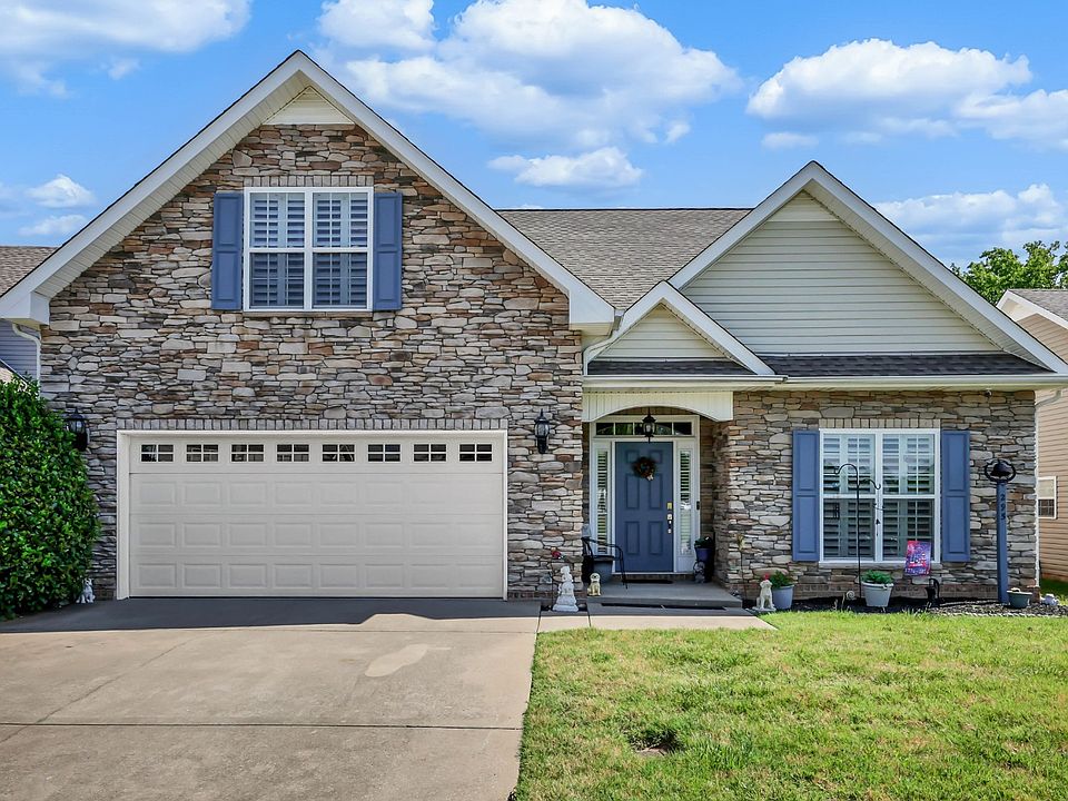 1st image of 295 Turnberry Cir