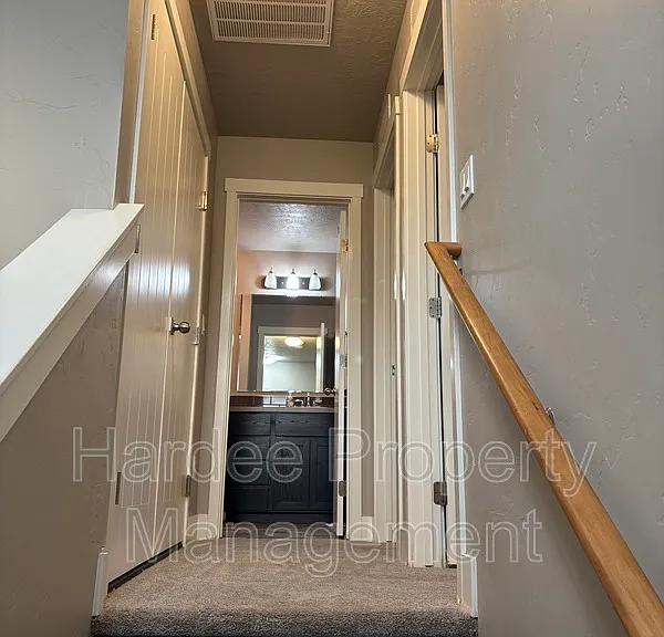 4315 N Adams St — Photo 13