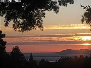 5940 Colton Blvd, Oakland, CA 94611