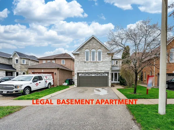 3932 Periwinkle Cres, Mississauga, ON L5N 6W6