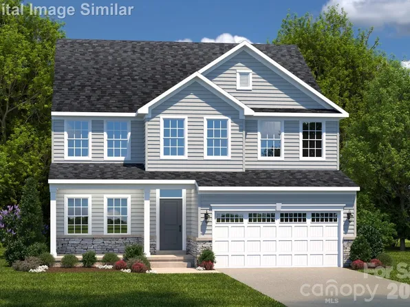 2067 Fernway Dr, Charlotte, NC 28216